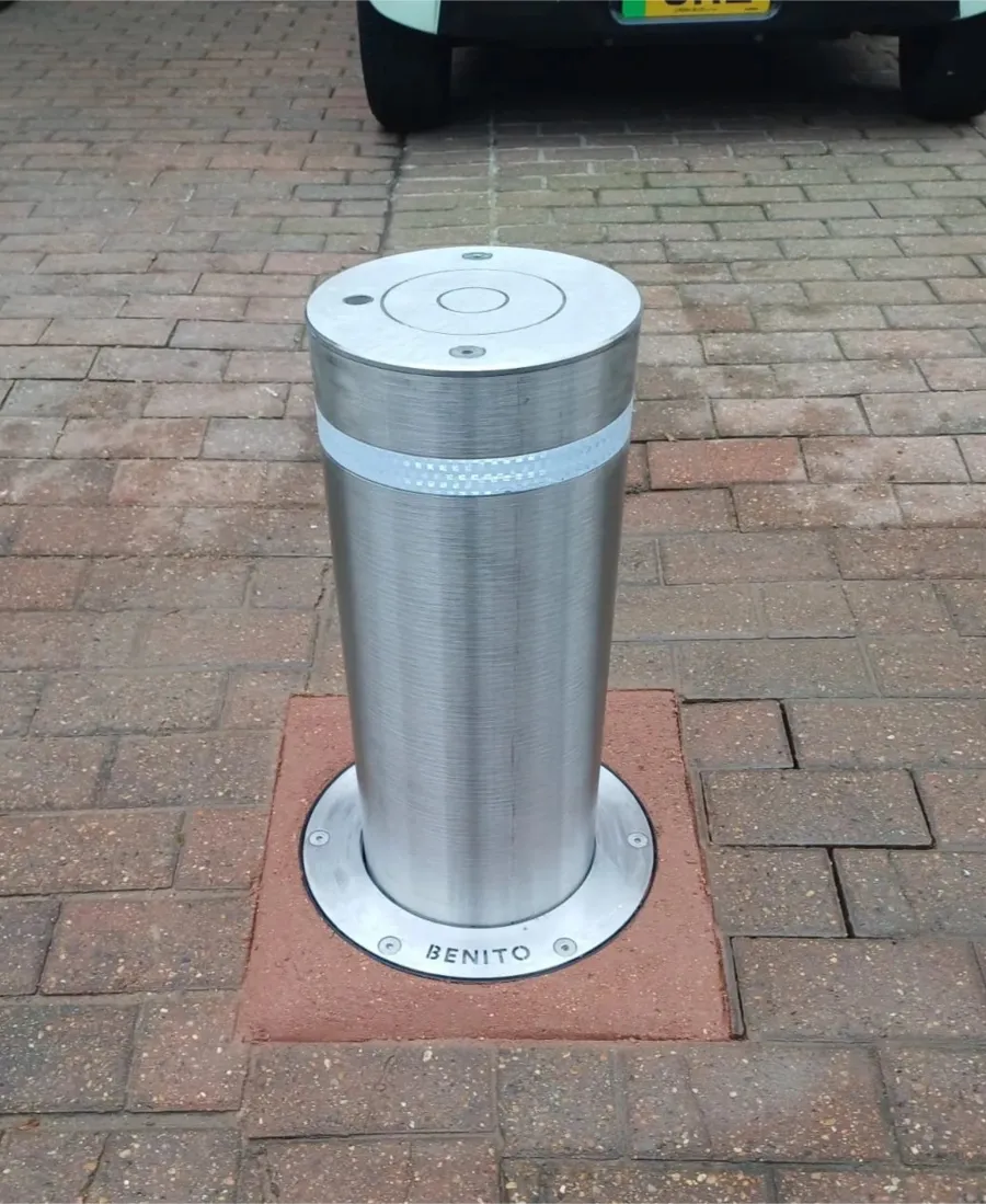 Semi-automatic driveway bollard at a residential property